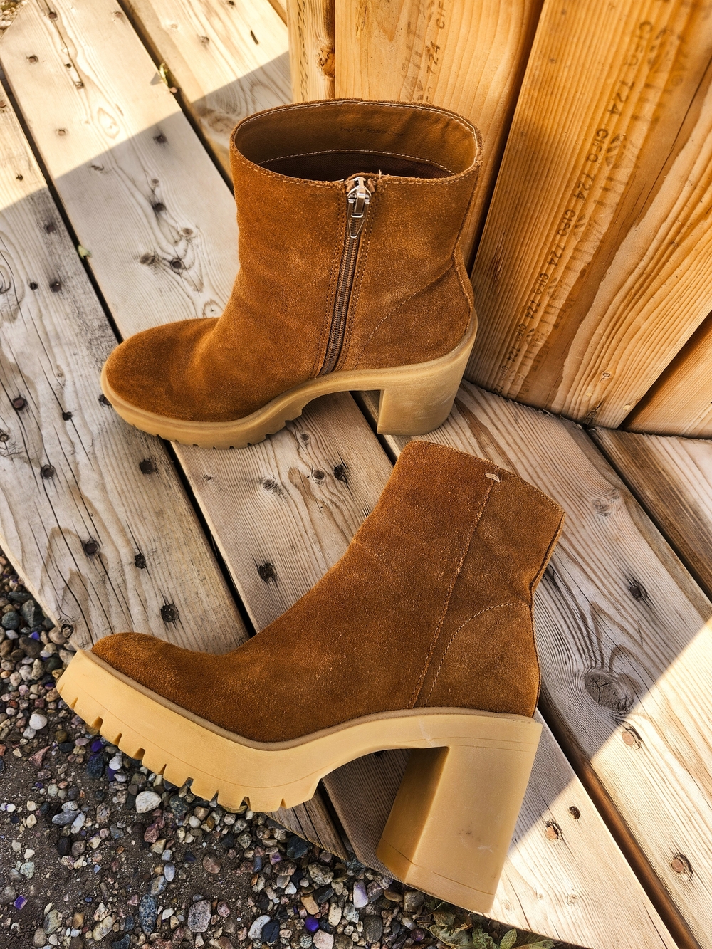 Dolce Vita Suede Lug Sole Ankle Boots Women's 6.5 Tan Block Heel Platform Bootie